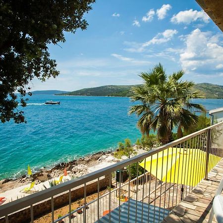 Villa Amarela Seget Vranjica Exterior foto